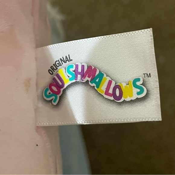 Cressida The Axolotl Squishmallow Plush - Picture 5 of 5